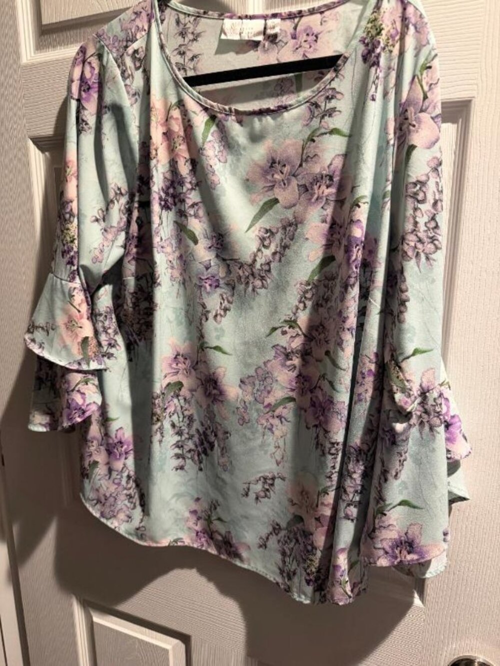 Belle by Kim Gravel Printed Stretch Flutter Sleeve Top Size 1X